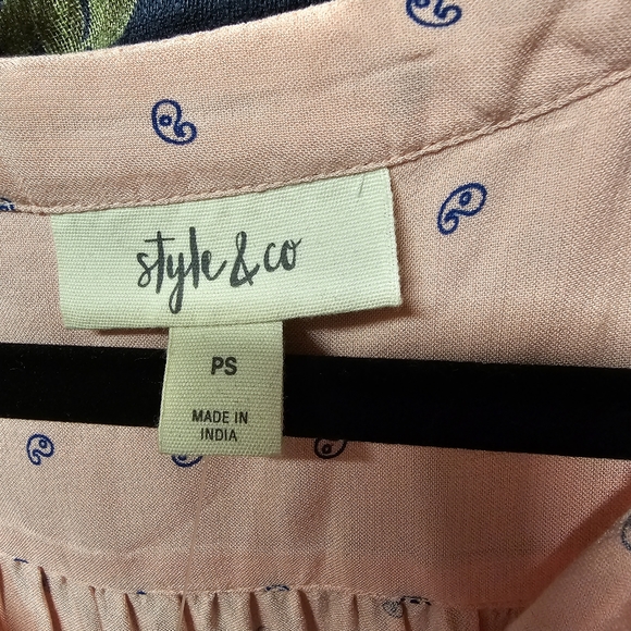 🆕 Style & Co Pastel Pink Button Down Blouse with Cap Sleeves size PS - Picture 2 of 5